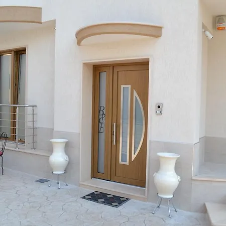 Marilena Coppularossa 卡洛维诺